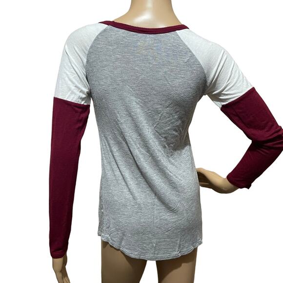 Pink Foot Deer Graphic Tee Small- Gray Maroon Black- Long Sleeve Cozy‎ Fashion - Picture 5 of 9